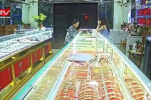 Làm rõ động cơ vụ nghi cướp hiệu vàng