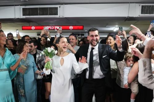 Đám cưới trong hầm trú bom ở Israel