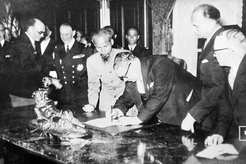 Ký kết Hiệp định Sơ bộ Pháp - Việt năm 1946