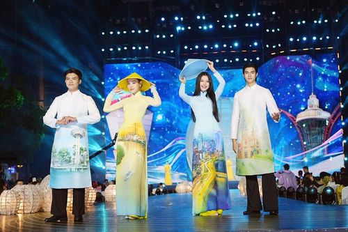 Lễ hội Áo dài TP.HCM chính thức khai hội