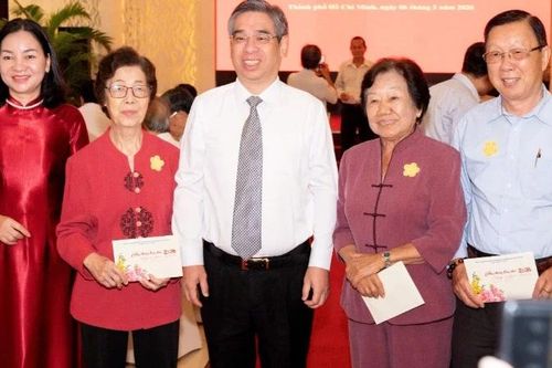 Đồng bào dân tộc thiểu số có những đóng góp quan trọng vào sự phát triển của Thành phố Hồ Chí Minh