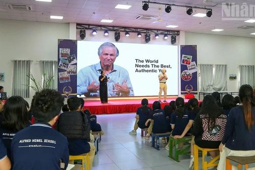 Trang bị cho học sinh trung học cơ sở các kỹ năng trong thời đại AI