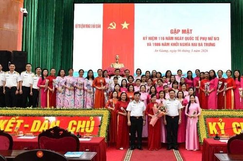 Vùng 5 Hải quân sôi nổi các hoạt động chào mừng Ngày Quốc tế Phụ nữ