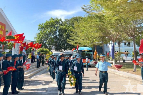 Nền tảng vững chắc từ ngày đầu quân ngũ