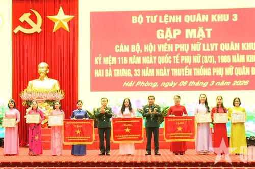 Bộ tư lệnh Quân khu 3 gặp mặt cán bộ, hội viên phụ nữ nhân Ngày Quốc tế Phụ nữ 8-3