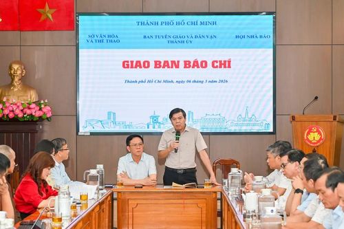 Đấu tranh phản bác thông tin sai trái, xuyên tạc về bầu cử