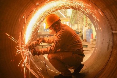 Trung Quốc chuyển hướng sang chiến lược 'đầu tư vào con người' khi động lực tăng trưởng chuyển mình