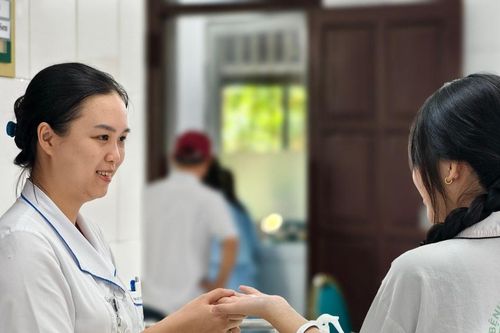 Đề xuất giám sát nguy cơ rối loạn tâm thần ở người chịu áp lực công việc, tài chính