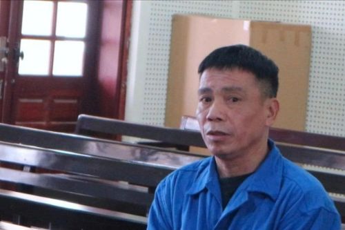 Bị chém phải nhập viện, người đàn ông trốn viện tìm hàng xóm trả thù