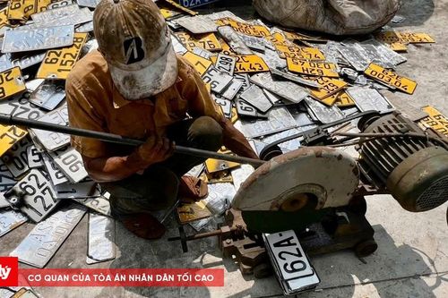 Tây Ninh tiêu hủy hơn 70.000 phôi đăng ký xe