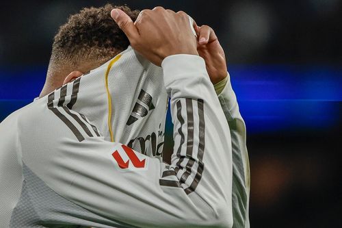 Real Madrid: Bóng ma thất bại và bí ẩn Mbappe