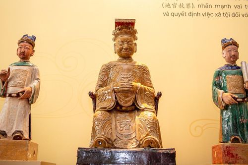 Hai Bảo vật quốc gia mới vừa được trưng bày tại TPHCM