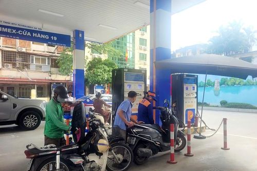 Giữ ổn định thị trường xăng dầu trước biến động toàn cầu