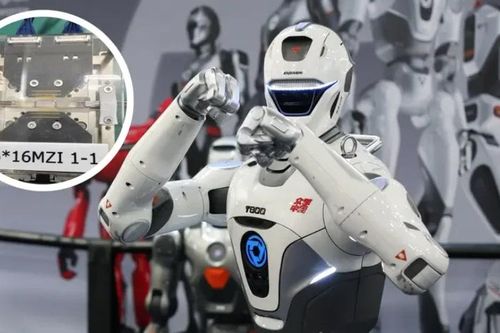 Tin nóng công nghệ 6/3: Trung Quốc chế tạo chip quang học giúp robot học tập bằng ánh sáng