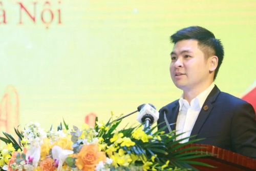 Tiếp xúc cử tri vận động bầu cử, con trai bầu Hiển chia sẻ những ưu tiên, dự định gì?