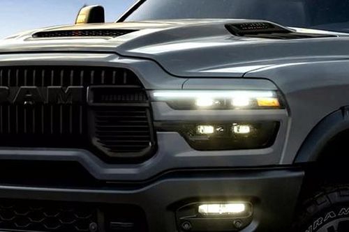 Ram 2500 ra mắt gói độ nhân dịp 'trăng máu'
