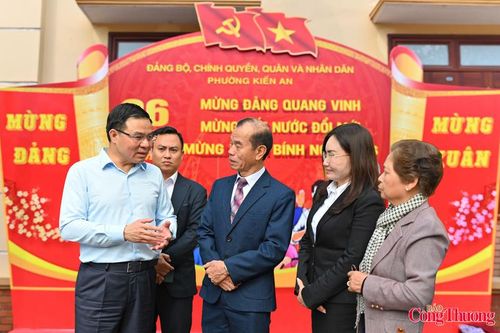 Cử tri Hải Phòng gửi gắm kỳ vọng phát triển công nghiệp, năng lượng và giáo dục