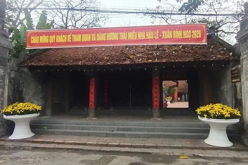 Cuộc đời đức vua Lê Thần Tông và các bà phi