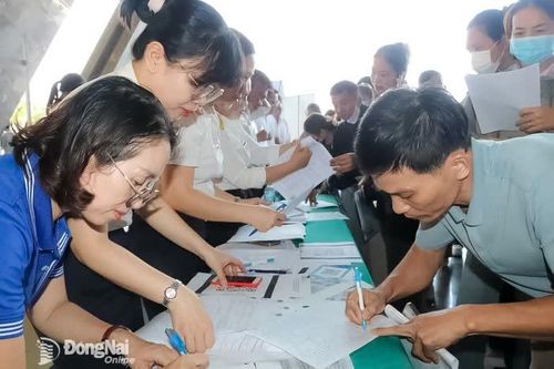 Hộ kinh doanh phải kê khai tài khoản ngân hàng với cơ quan thuế