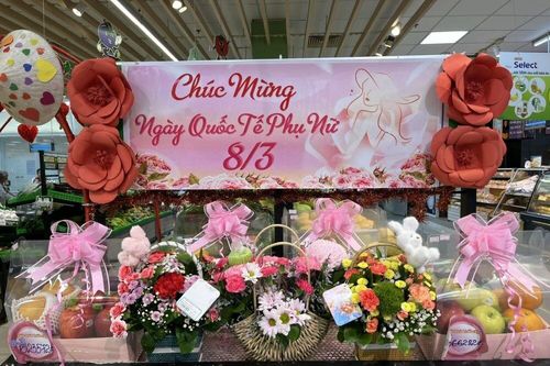 Đồng Tháp: Quà tặng 8-3 đa dạng, khuyến mãi sôi động