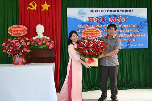 Xã Thuận Bắc họp mặt kỷ niệm 116 năm Ngày Quốc tế phụ nữ