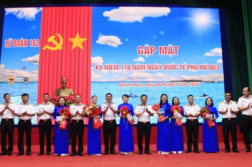 Lữ đoàn 162 tổ chức gặp mặt kỷ niệm Ngày Quốc tế Phụ nữ 8-3