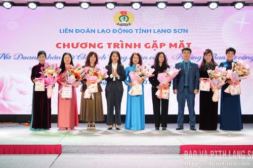 Liên đoàn Lao động tỉnh tổ chức nói chuyện chuyên đề về vai trò của phụ nữ và bình đẳng giới