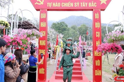 Khí thế Ngày hội tòng quân tại Thuận Châu