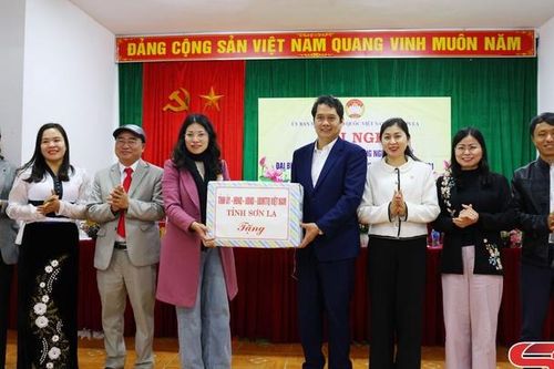 Mong muốn đại biểu trúng cử quan tâm phát triển ở xã vùng cao
