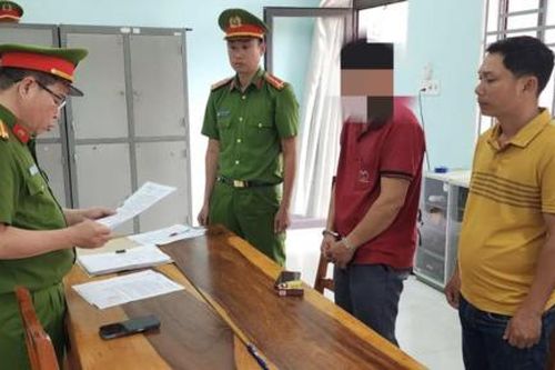 Đối tượng có tiền án về tội hiếp dâm tiếp tục có hành vi dâm ô với người dưới 16 tuổi
