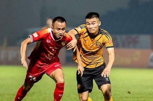 Ghi bàn phút cuối, Hà Tĩnh khiến Thanh Hóa lại lâm nguy