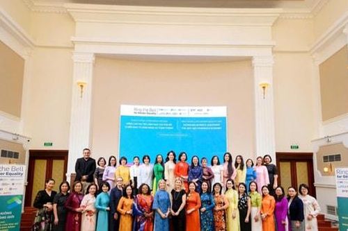 Thúc đẩy vai trò lãnh đạo của phụ nữ vì một nền kinh tế công bằng