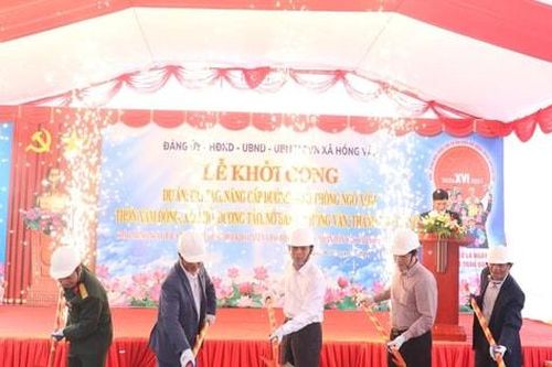 Xã Hồng Vân khởi công 3 công trình hạ tầng chào mừng ngày bầu cử