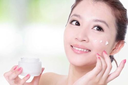 4 bước chăm sóc da tối giản giúp làn da rạng rỡ ngày 8/3