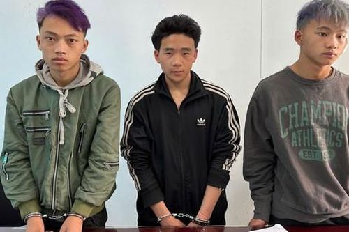 Chặn đường đồng hương rồi đánh, cướp điện thoại