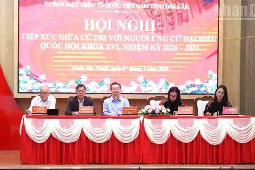 Trưởng Ban Chính sách, Chiến lược Trung ương Nguyễn Thanh Nghị tiếp xúc cử tri tại Đắk Lắk