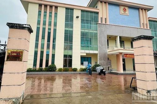 Quảng Ngãi: Thuế cơ sở hoàn tất trả tiền cho các xã, phường