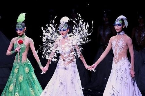 'Khổng Tước' mê hoặc khán giả Hà Nội trong đêm công diễn đầu tiên