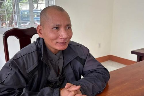 Ăn nhậu xong, gã đàn ông hiếp dâm con gái chủ nhà bị khuyết tật
