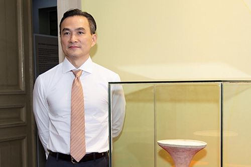 Nam diễn viên nổi tiếng sở hữu Bảo vật quốc gia 4000 năm là ai?