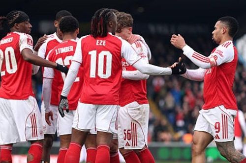 Arsenal thắng nhọc Mansfield Town 2-1: Khoảnh khắc ngôi sao giải cứu Pháo thủ