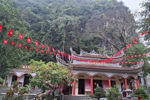 Linh thiêng đền Rồng - đền Nước