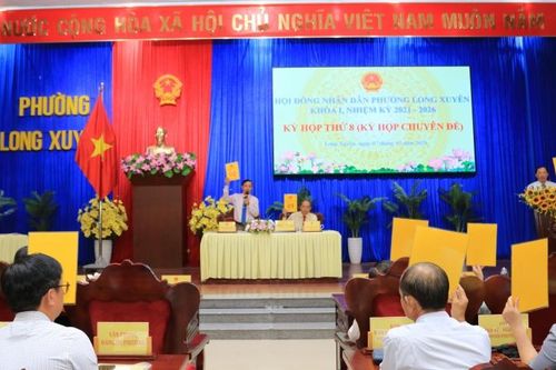 HĐND phường Long Xuyên xem xét, quyết định nhiều nội dung quan trọng