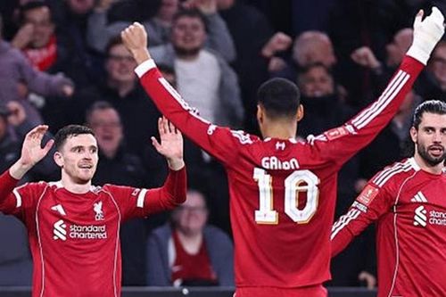 Robertson rực sáng giúp Liverpool hạ Wolves 3-1 để tiến thẳng vào tứ kết FA Cup