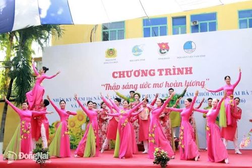 Gần 800 nữ phạm nhân Trại giam Tống Lê Chân tham gia Chương trình Thắp sáng ước mơ hoàn lương