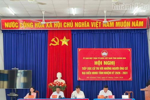 Người ứng cử đại biểu HĐND tỉnh tiếp xúc cử tri 2 xã Bắc Khánh Vĩnh và Trung Khánh Vĩnh