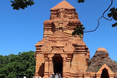 Sức hút từ chiều sâu lịch sử và bản sắc văn hóa địa phương