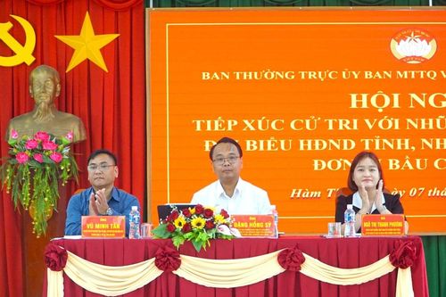 Cử tri Hàm Thắng gửi nhiều ý kiến đến ứng cử viên HĐND tỉnh Lâm Đồng
