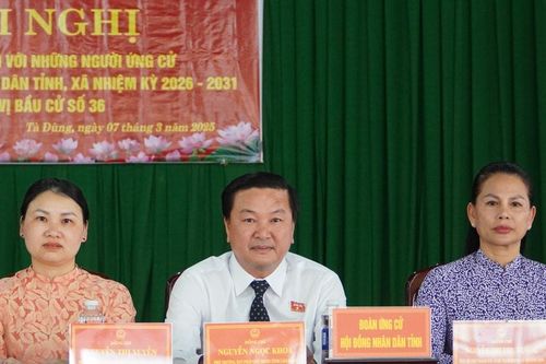 Ứng cử viên HĐND tỉnh tiếp xúc cử tri xã Tà Đùng