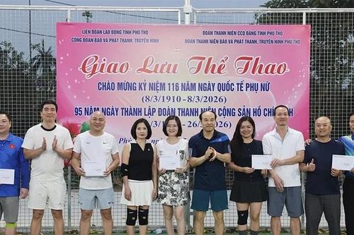 Giao lưu thể thao chào mừng kỷ niệm Ngày Quốc tế Phụ nữ 8/3 và Ngày thành lập Đoàn 26/3